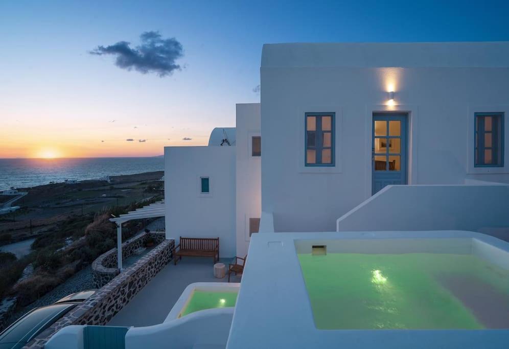 Santorini Sea View Apartments Vourvoúlos Extérieur photo
